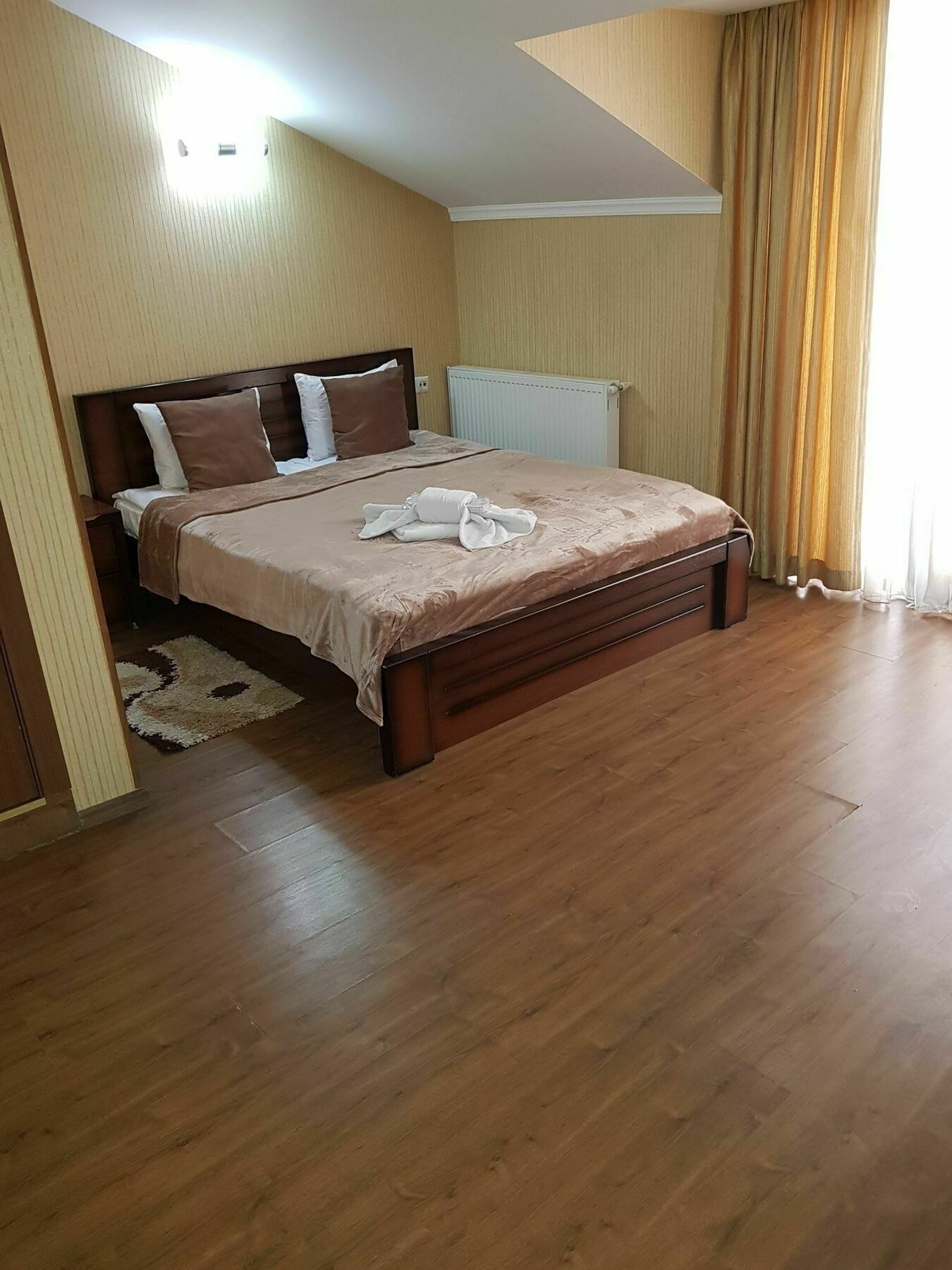 Danisimo Hotel Tbilisi Esterno foto