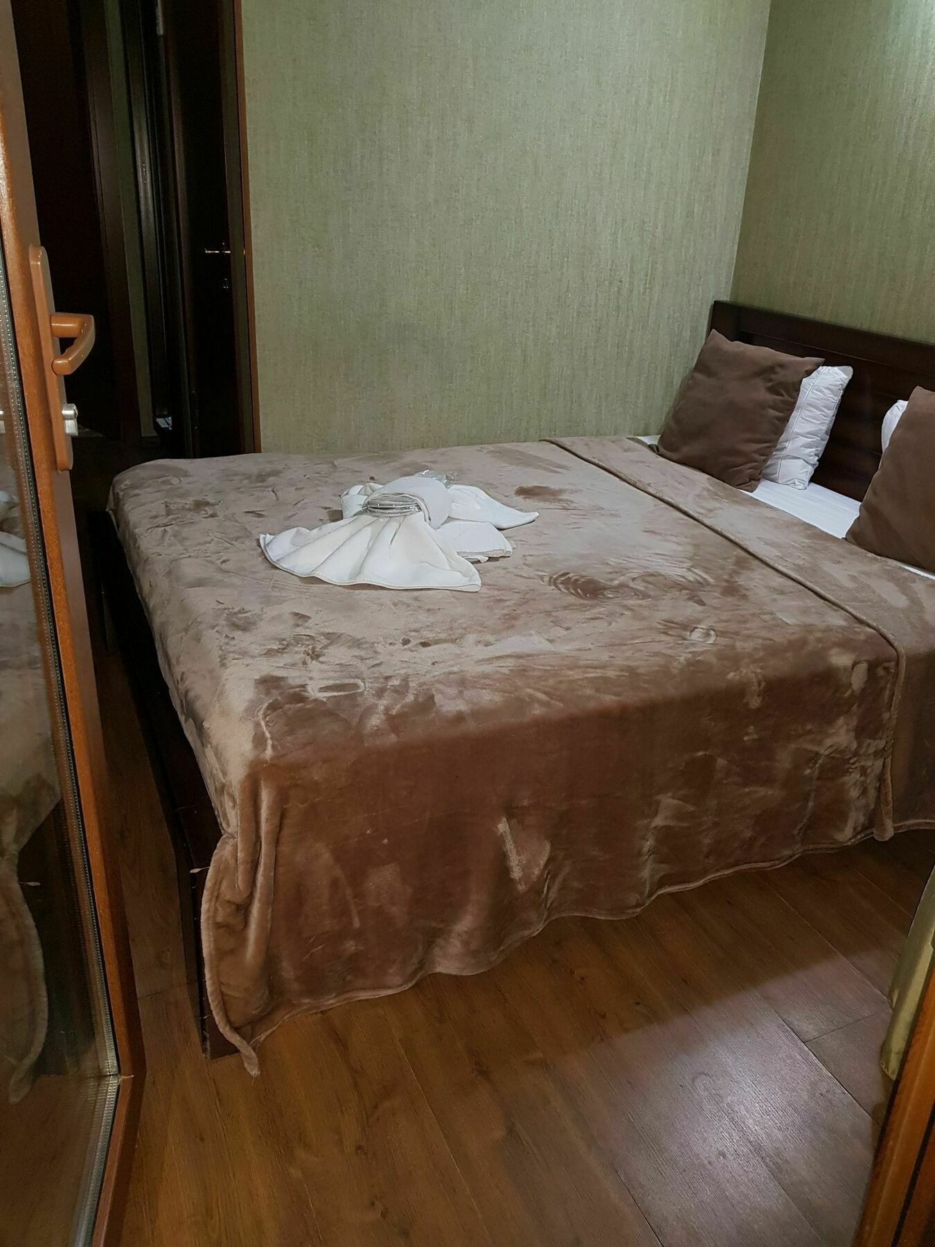 Danisimo Hotel Tbilisi Esterno foto