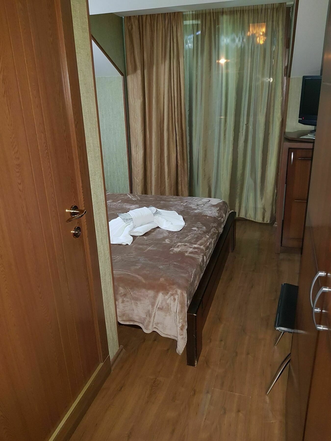 Danisimo Hotel Tbilisi Esterno foto